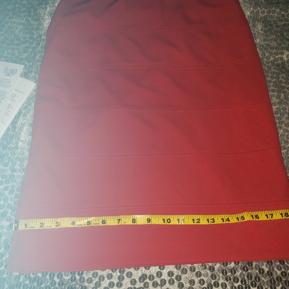 Alfani red pencil skirt - Picture 4 of 6